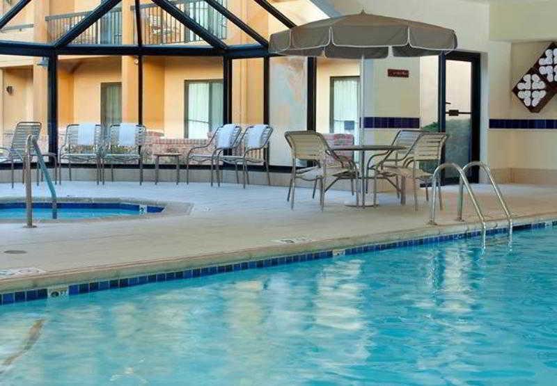 Courtyard Kansas City Overland Park/Metcalf, South Of College Boulevard Ngoại thất bức ảnh